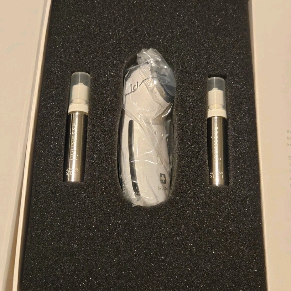 Juvinesse Electro Stimulation Facial Rejuvenation Kit–SealedBattery Not Included